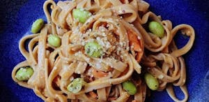 Sriracha Peanut Noodles