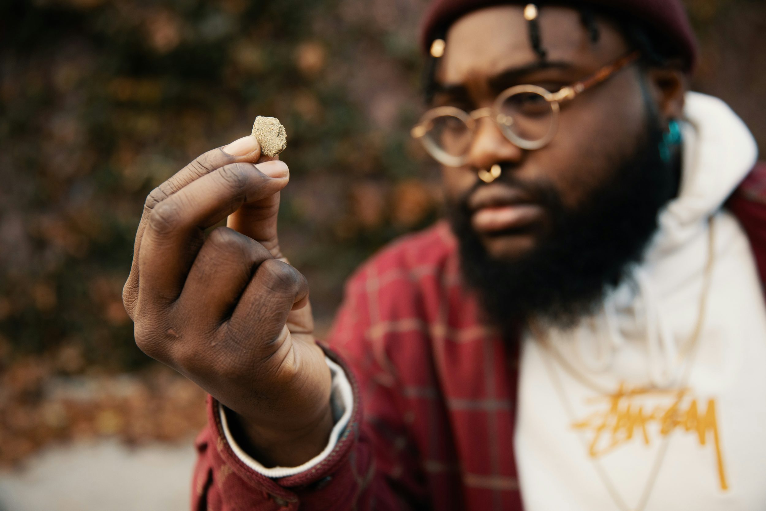 How to Make Hash from Kief 17 How to Smoke Hash: Heres The 8 Best Ways To Smoke Hash For Potent Highs