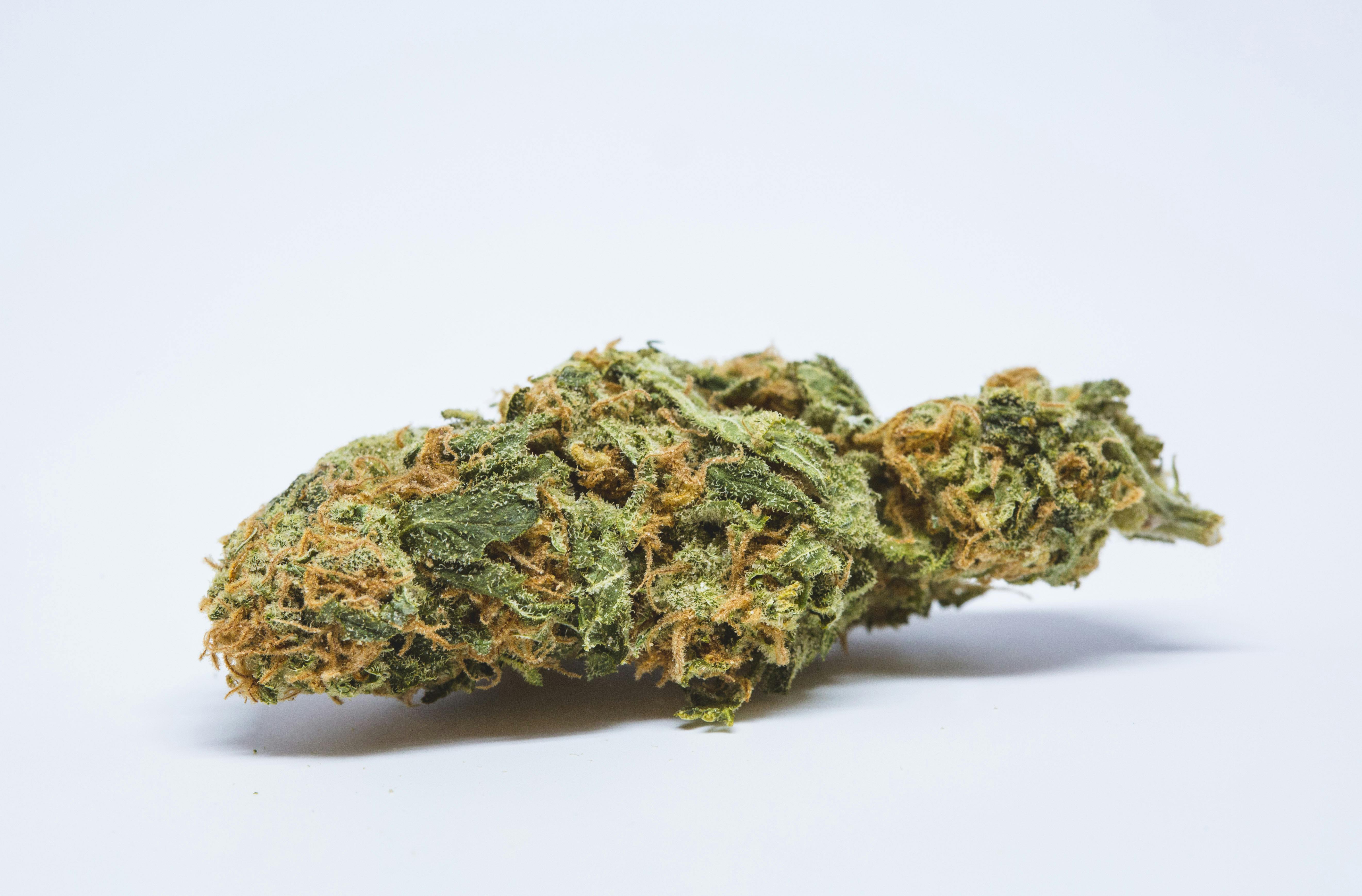 Skywalker Weed; Skywalker Cannabis Strain; Skywalker Indica Marijuana Strain