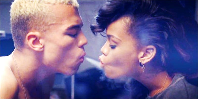 Rihannas Love Affair 4 10 Reasons Everyone Should Try Vaping At Least Once