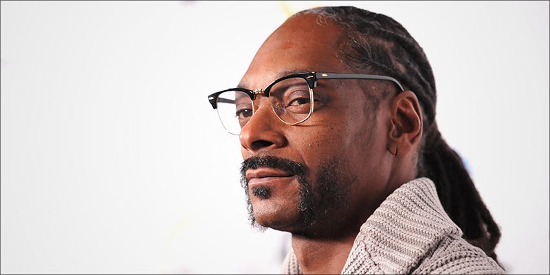 15 Things That 12 15 Things That Prove Snoop Dogg Is A Legendary Stoner