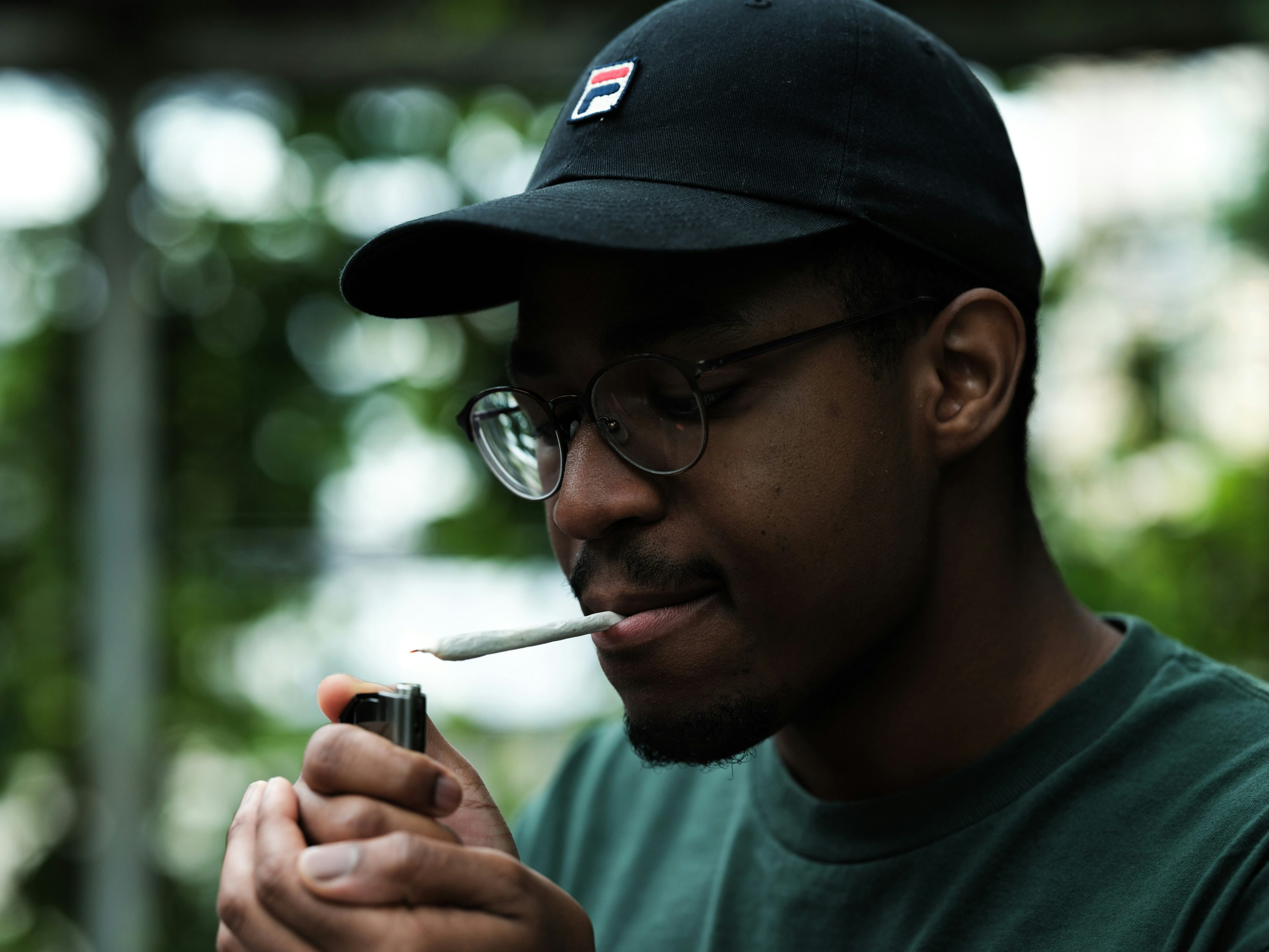 How to roll a joint 3999 How to Roll a Joint That is Perfect in Every Way