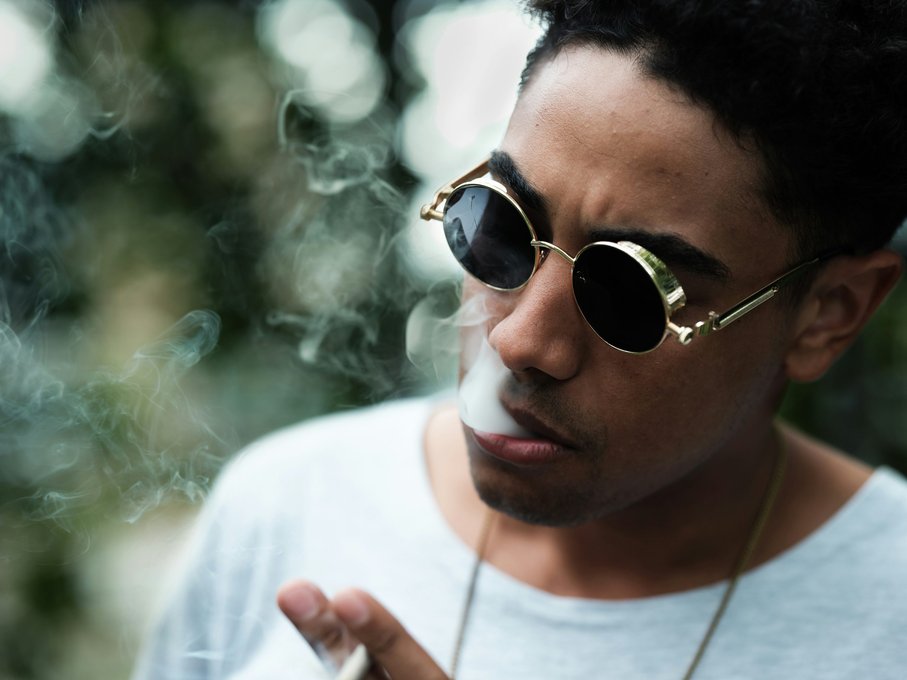 How to roll a joint 4013 How to Roll a Joint That is Perfect in Every Way