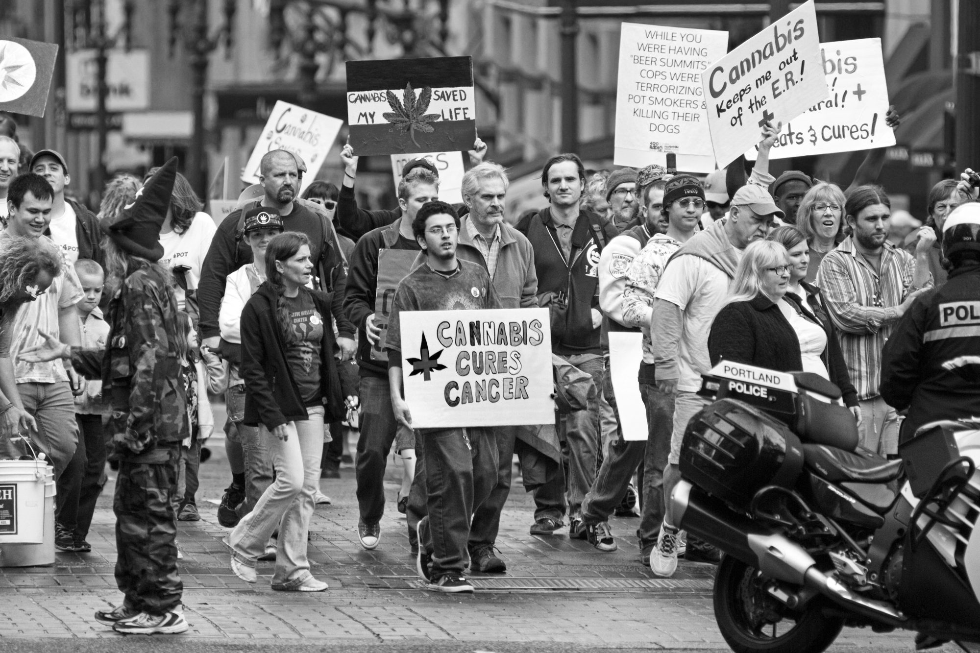 This Mom Told Dr. Phil That She Smokes Weed With Her 14 year old 3 of 4 How a Sports Gambling Case Could Impact Legal Weed