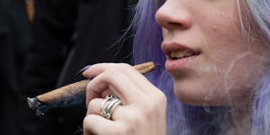 Women smoke more weed than men, report finds