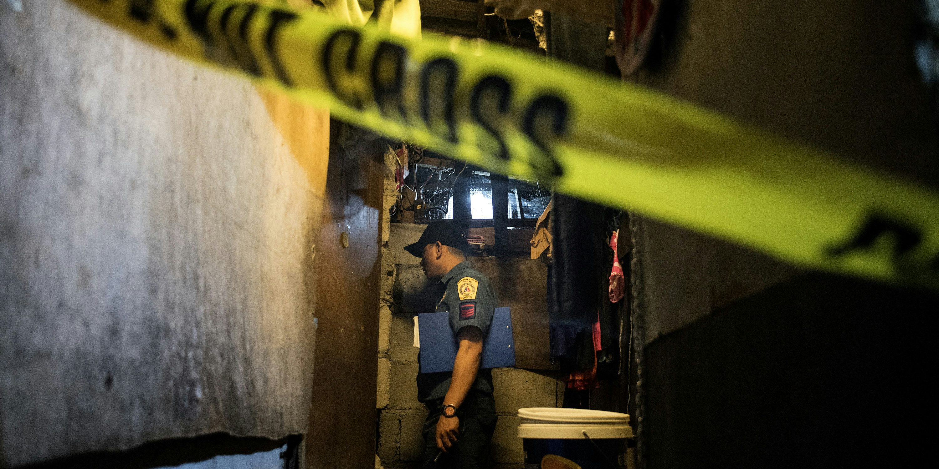 GettyImages 888222960 Philippine police resume killing drug users and are planting guns on their victims