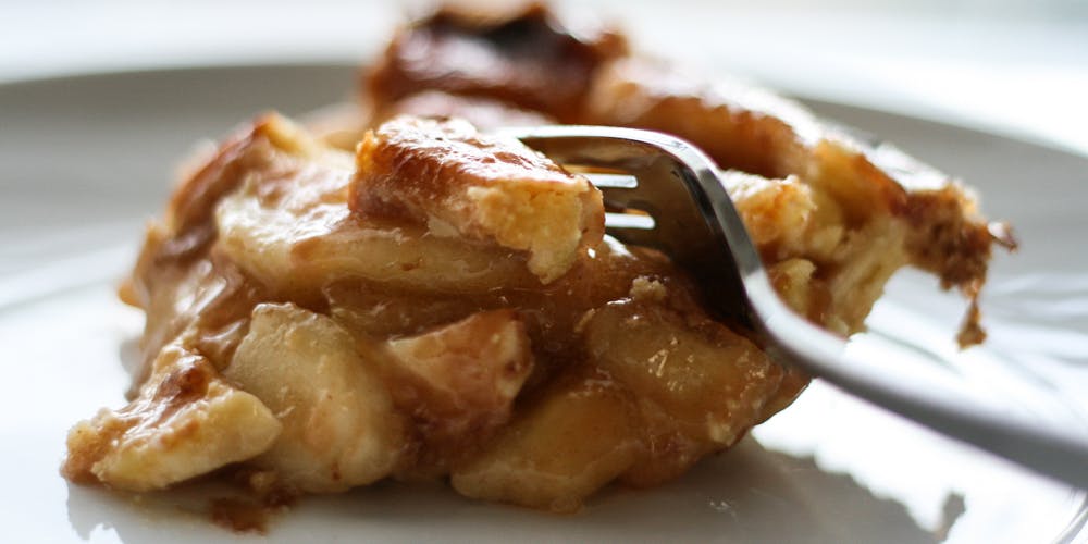 How To Make Cannabis-Infused Amazing Apple Pie | Herb Recipes