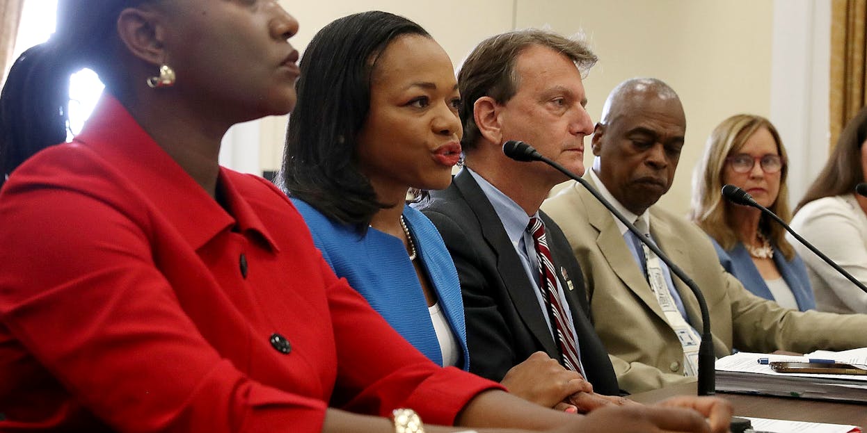 Lawyers Team Up To Clear Pot Possession Charges Nationwide