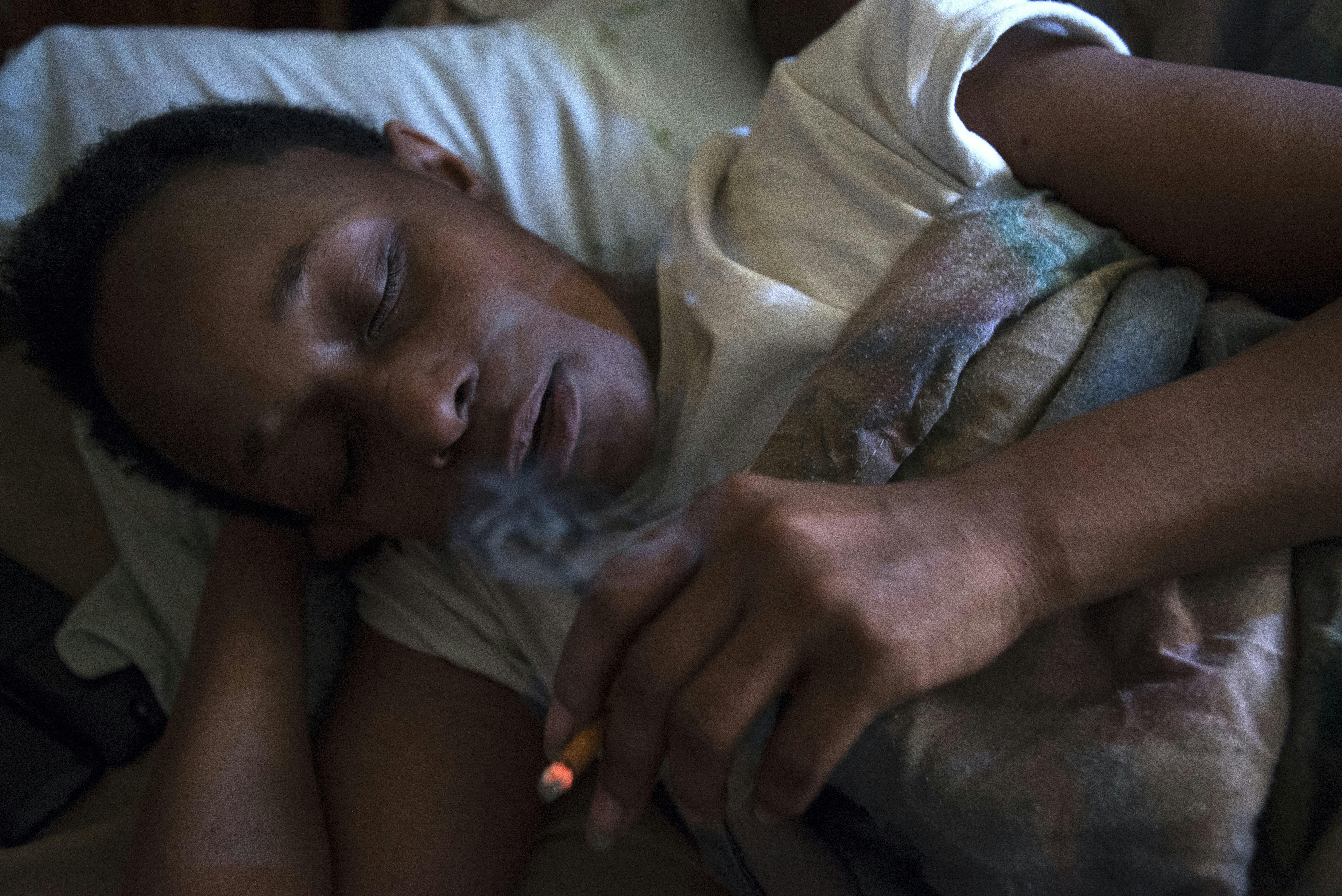 GettyImages 173124387 Survey finds that 14% of American adults use cannabis as a sleeping aid