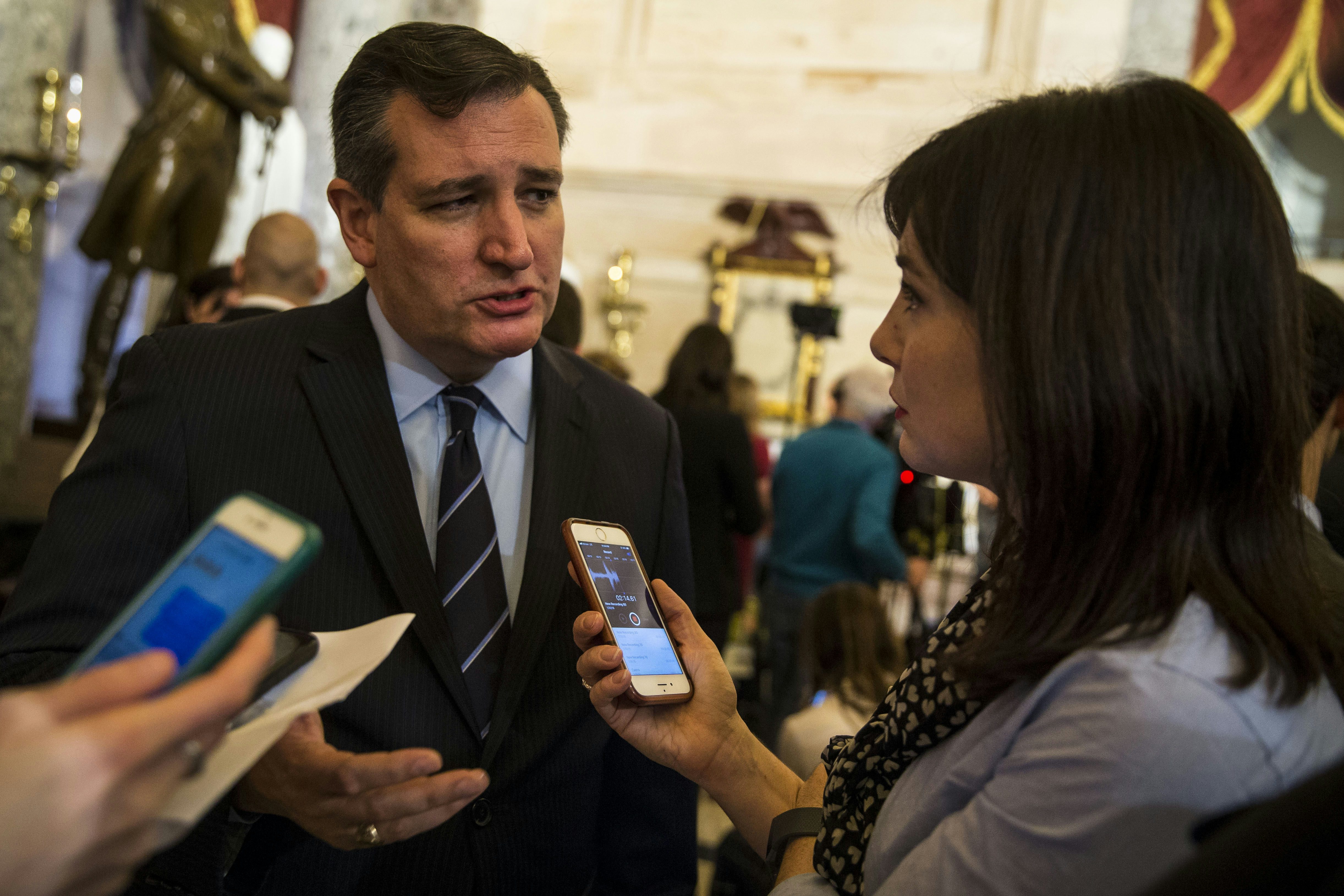 GettyImages 912451938 The FDA receives a petition to prohibit sugar alongside cannabis, LSD and heroin