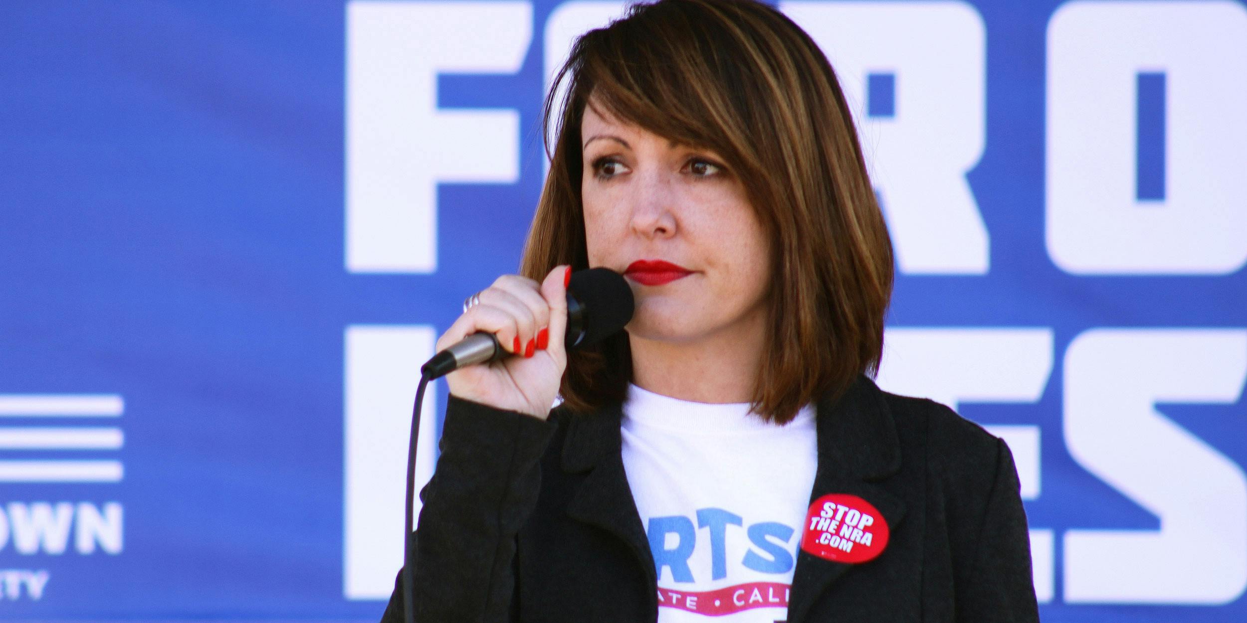 Alison Hartson speaking at the march for our lives