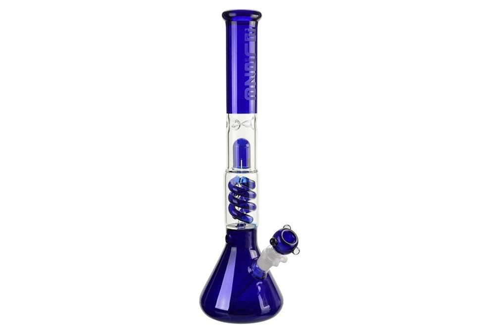 A Complete Guide to All the Best Bongs on the Market