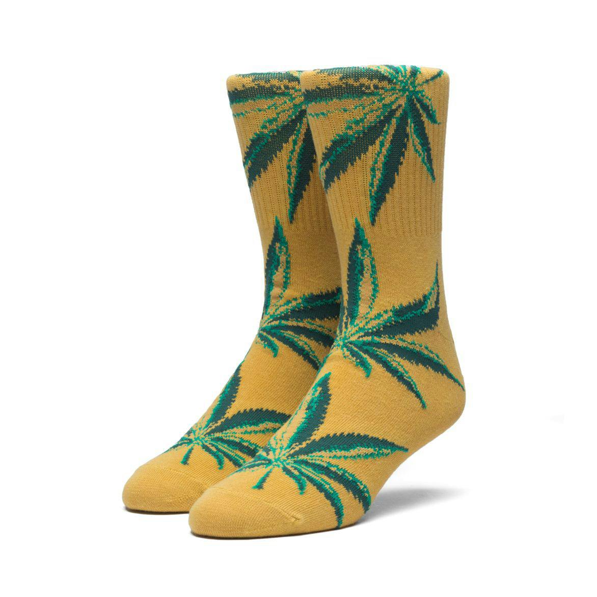 Weed Fashion That Says %E2%80%98I Love Cannabis But I%E2%80%99m Tasteful About It%E2%80%99 12 Weed Fashion That Says ‘I Love Cannabis, But I’m Tasteful About It’