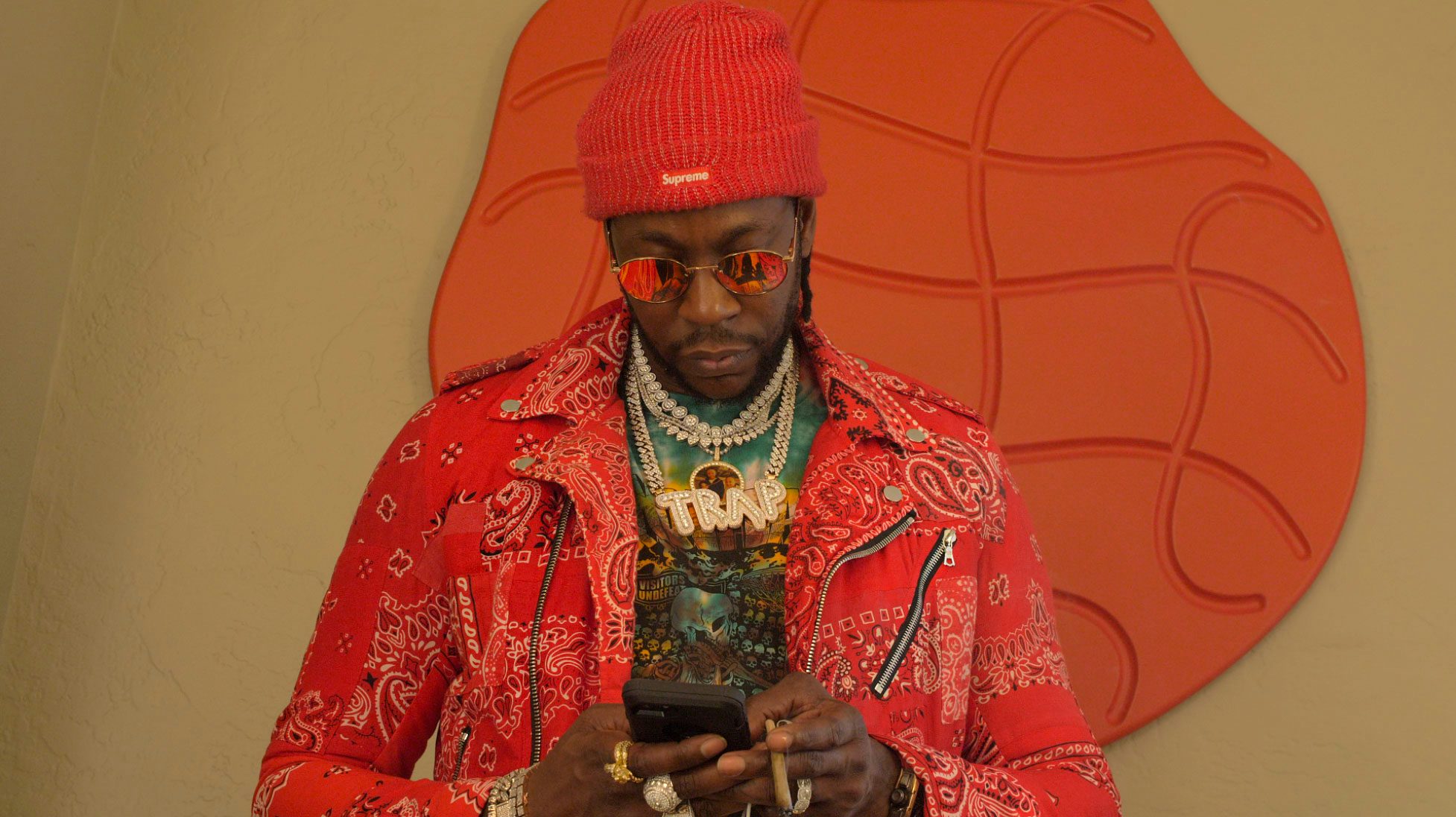 We Smoked 2 Chainz Signature Strains From Gas Cannabis With The Legend Himself Watch Snoop Dogg Smoke A Blunt In Front Of The White House