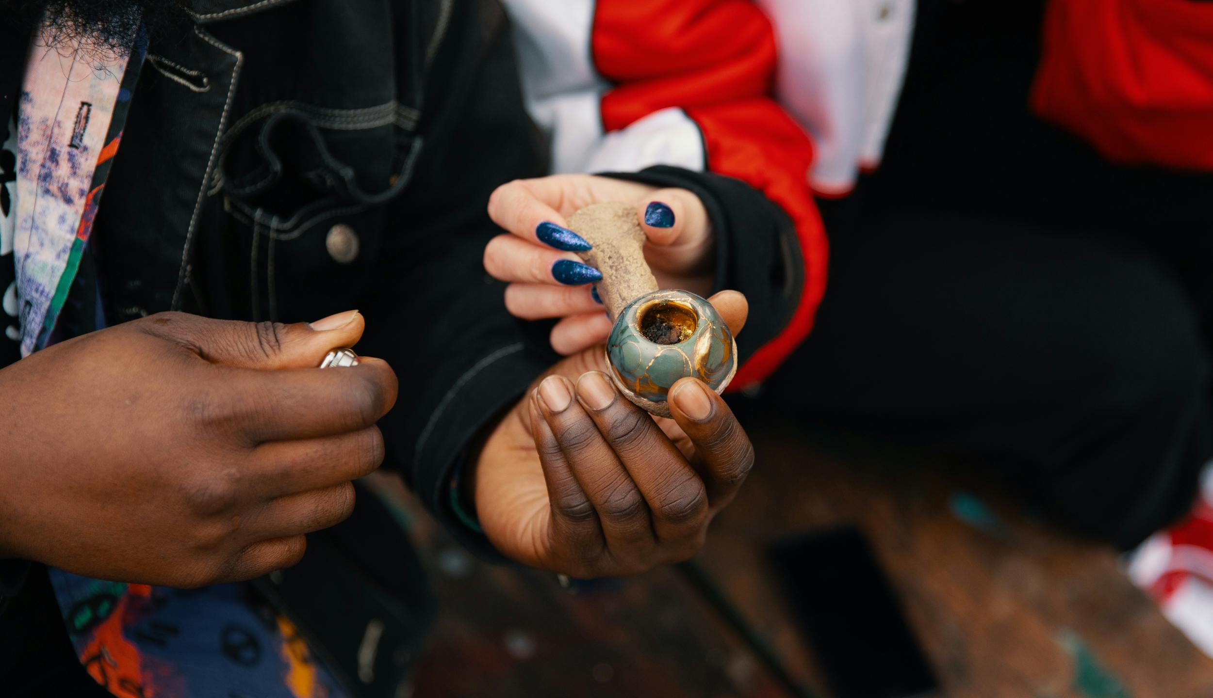 Here's How To Clean A Pipe In 6 Simple Steps Herb